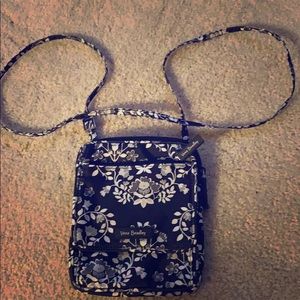 Vera Bradley crossbody purse preowned